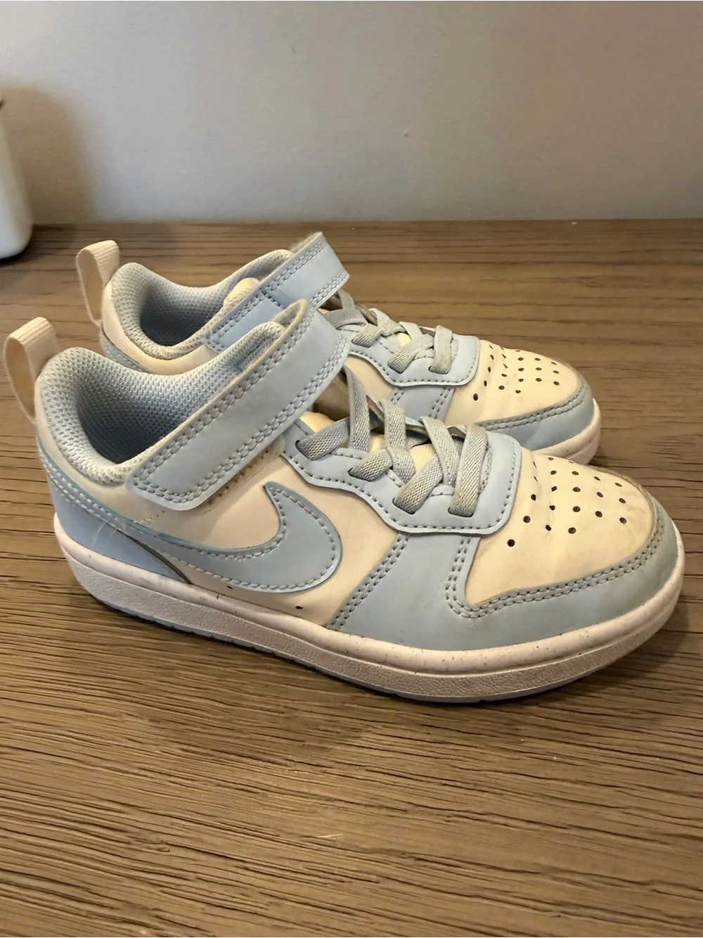 Nike Kids Light Blue and White Velcro Sneaker